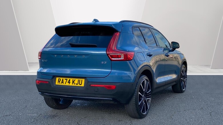 Volvo XC40 2.0 B3P Ultra Dark 5dr Auto Petrol Estate